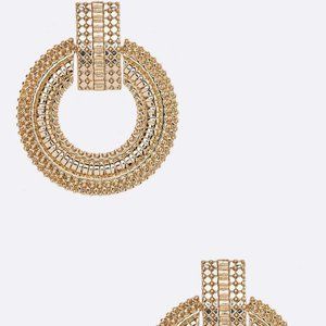 Gold Iconic Post Earrings